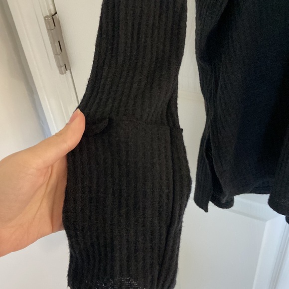 Forgotten Grace sweater - Picture 5 of 12